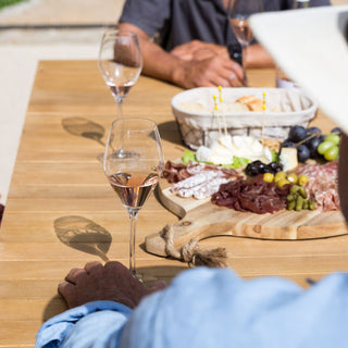Le Domaine de Bourrian, situé à Gassin dans le Golfe de Saint-Tropez, offre un cadre provençal élégant pour mariages et événements haut de gamme.